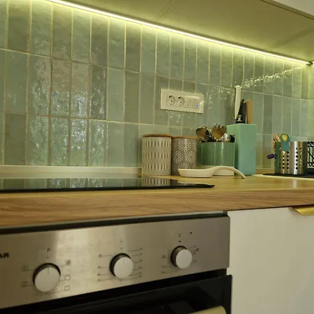 Oak & Olive House *