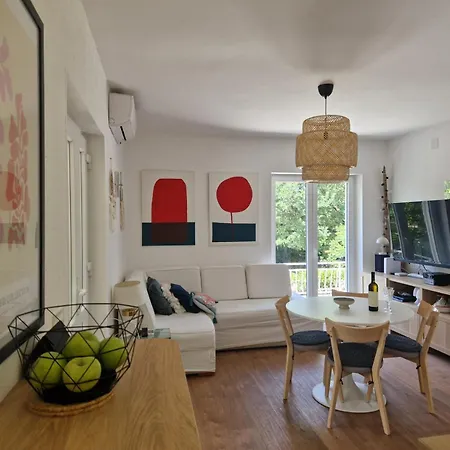 Oak & Olive House *